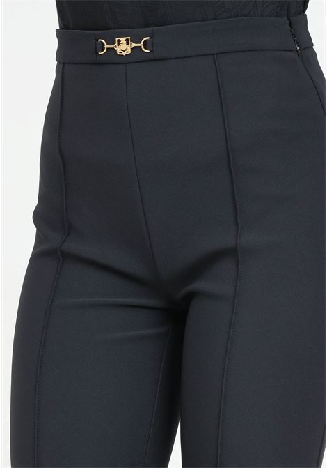 Pantalone elegante nero da donna in crêpe stretch con morsetto ELISABETTA FRANCHI | PA02246E2110